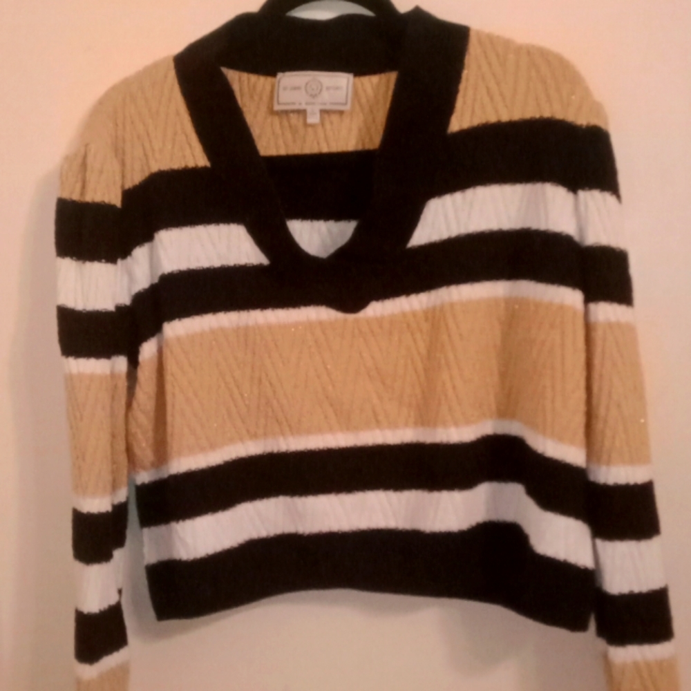 St. John sport by Marie gray crop sweater size large